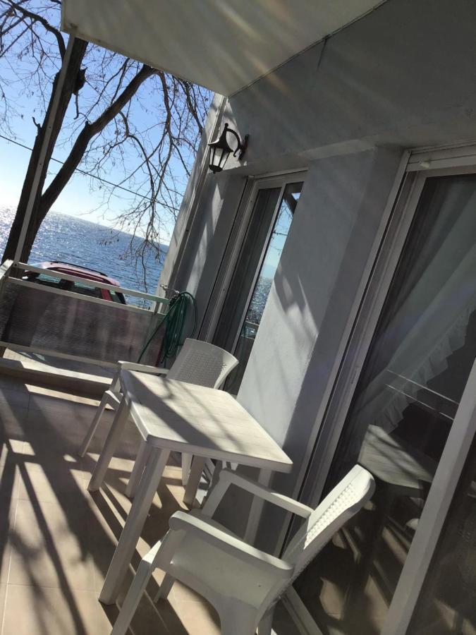 Ammos Apartments Nea Karvali Bagian luar foto