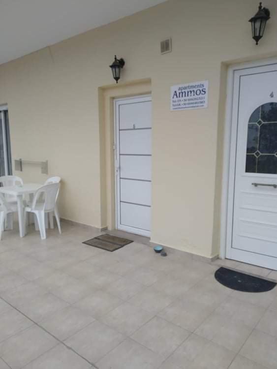 Ammos Apartments Nea Karvali Bagian luar foto