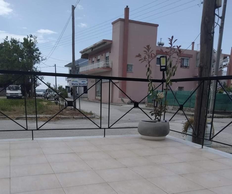 Ammos Apartments Nea Karvali Bagian luar foto