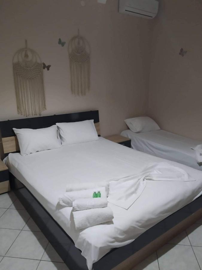 Ammos Apartments Nea Karvali Bagian luar foto