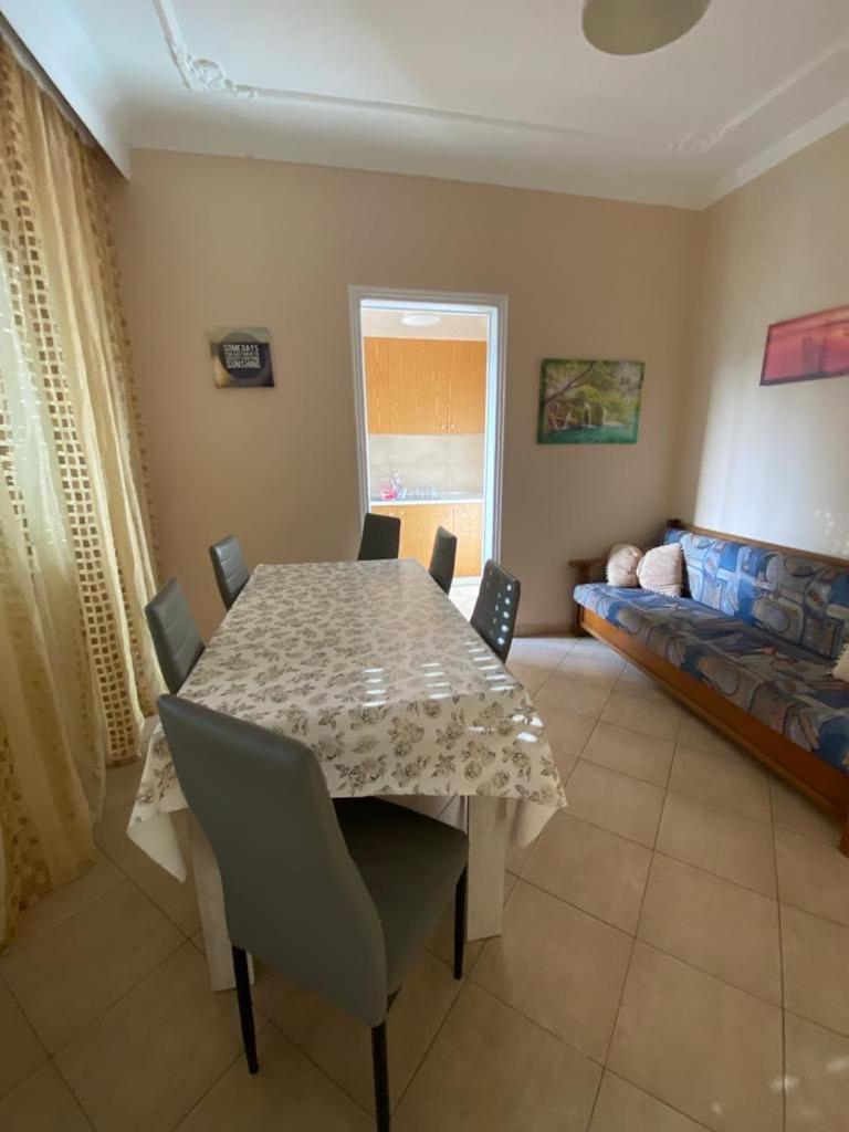 Ammos Apartments Nea Karvali Bagian luar foto