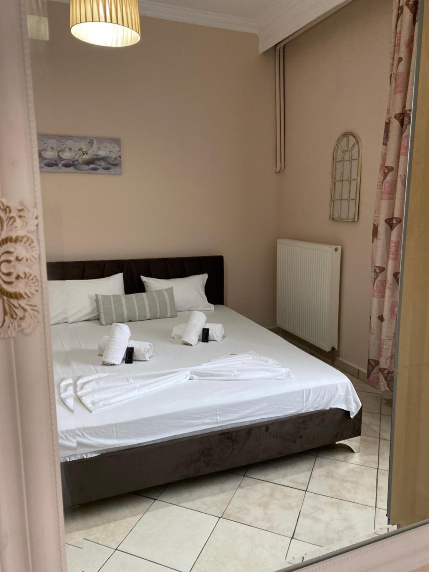 Ammos Apartments Nea Karvali Bagian luar foto