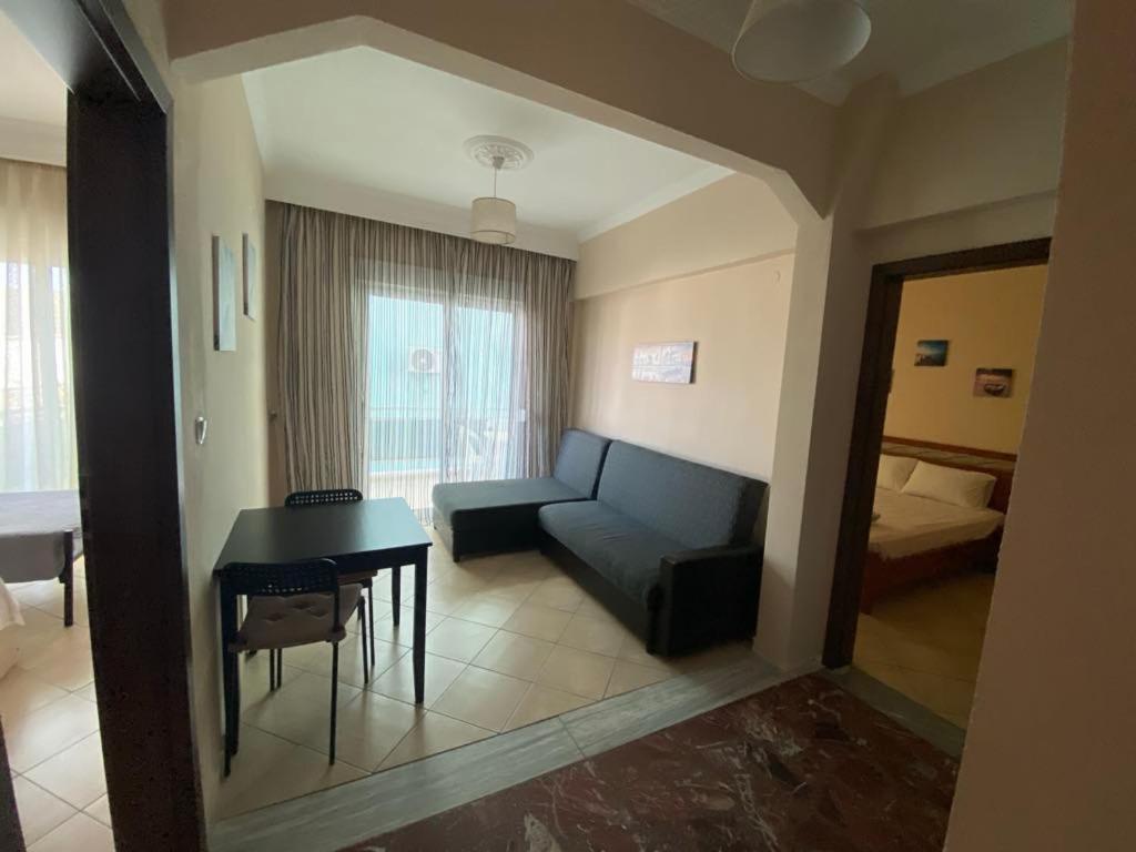 Ammos Apartments Nea Karvali Bagian luar foto