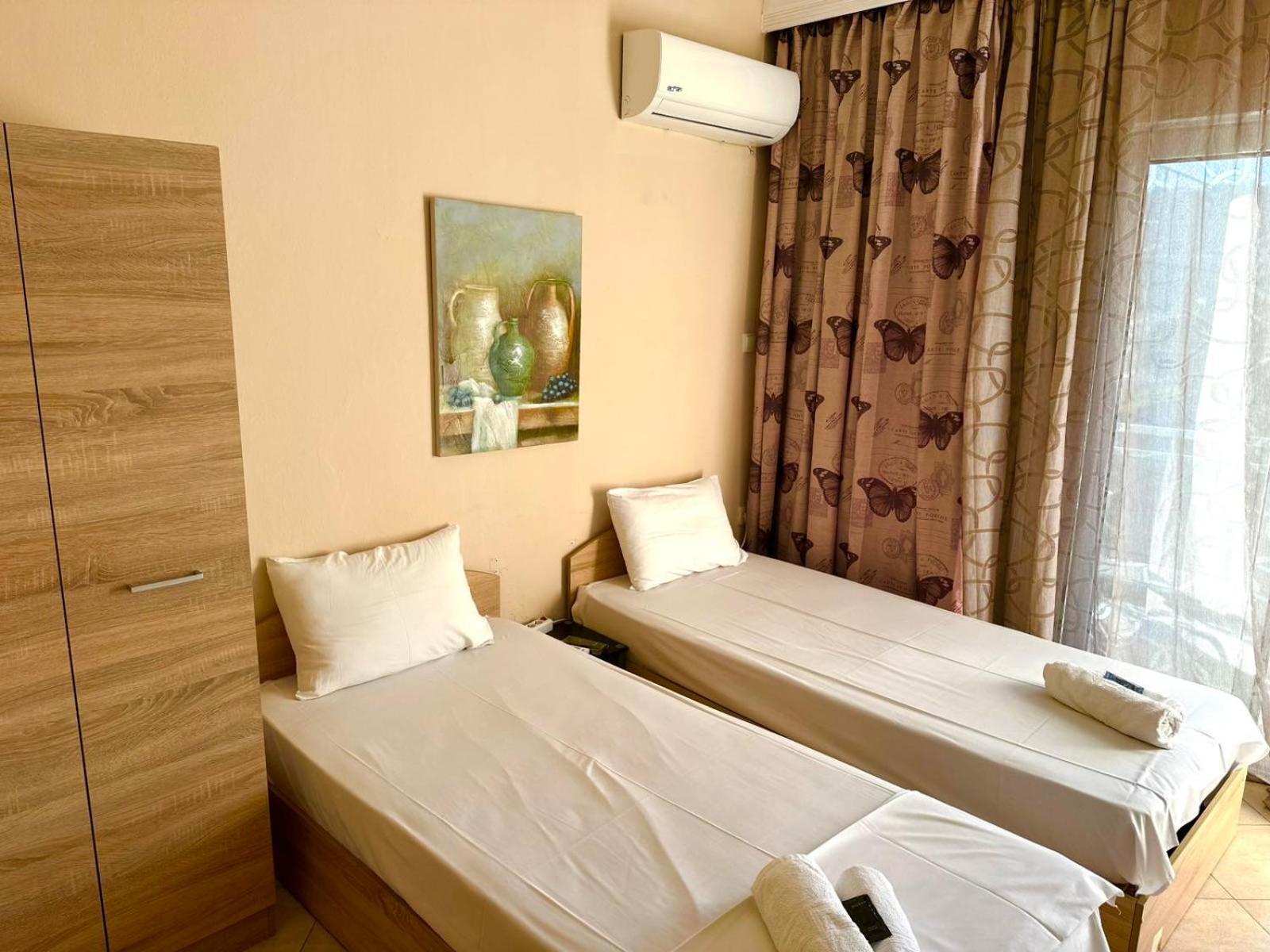 Ammos Apartments Nea Karvali Bagian luar foto