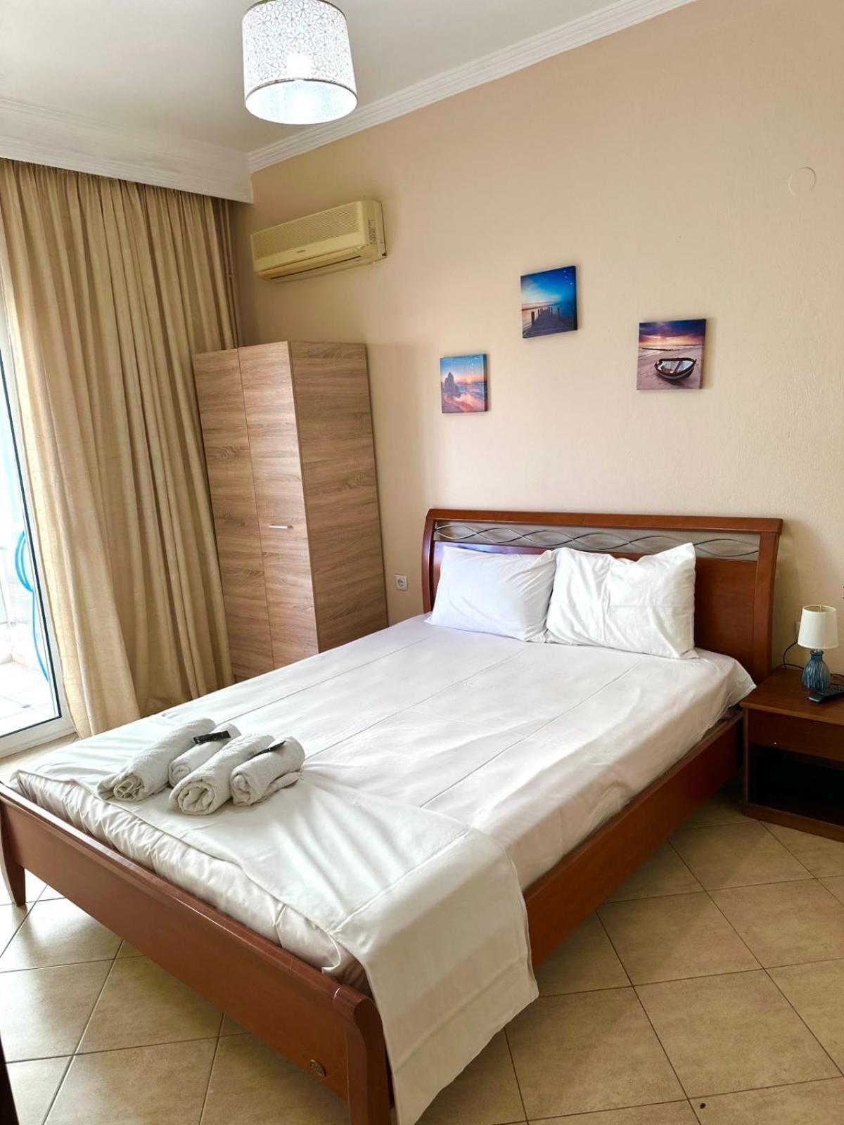 Ammos Apartments Nea Karvali Bagian luar foto